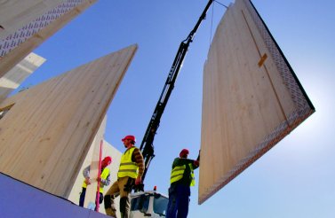 Výstavba skutečné dřevostavby za 1 minutu