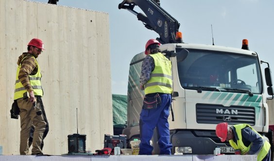Stavíme skutečné dřevostavby - dřevostavby z masivu.